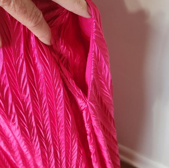 Anthropologie Maeve Pleated Shine Midi Skirt Fushia Hot Pink Barbiecore Girlypop - Picture 5 of 15
